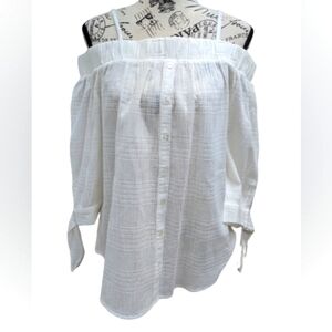 IZ Byer off the shoulder women's white blouse size M
